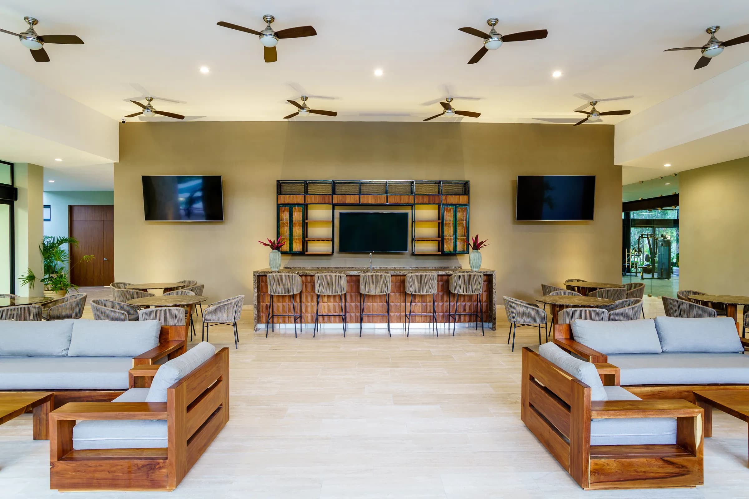 Residential Cub with Amenities - 11