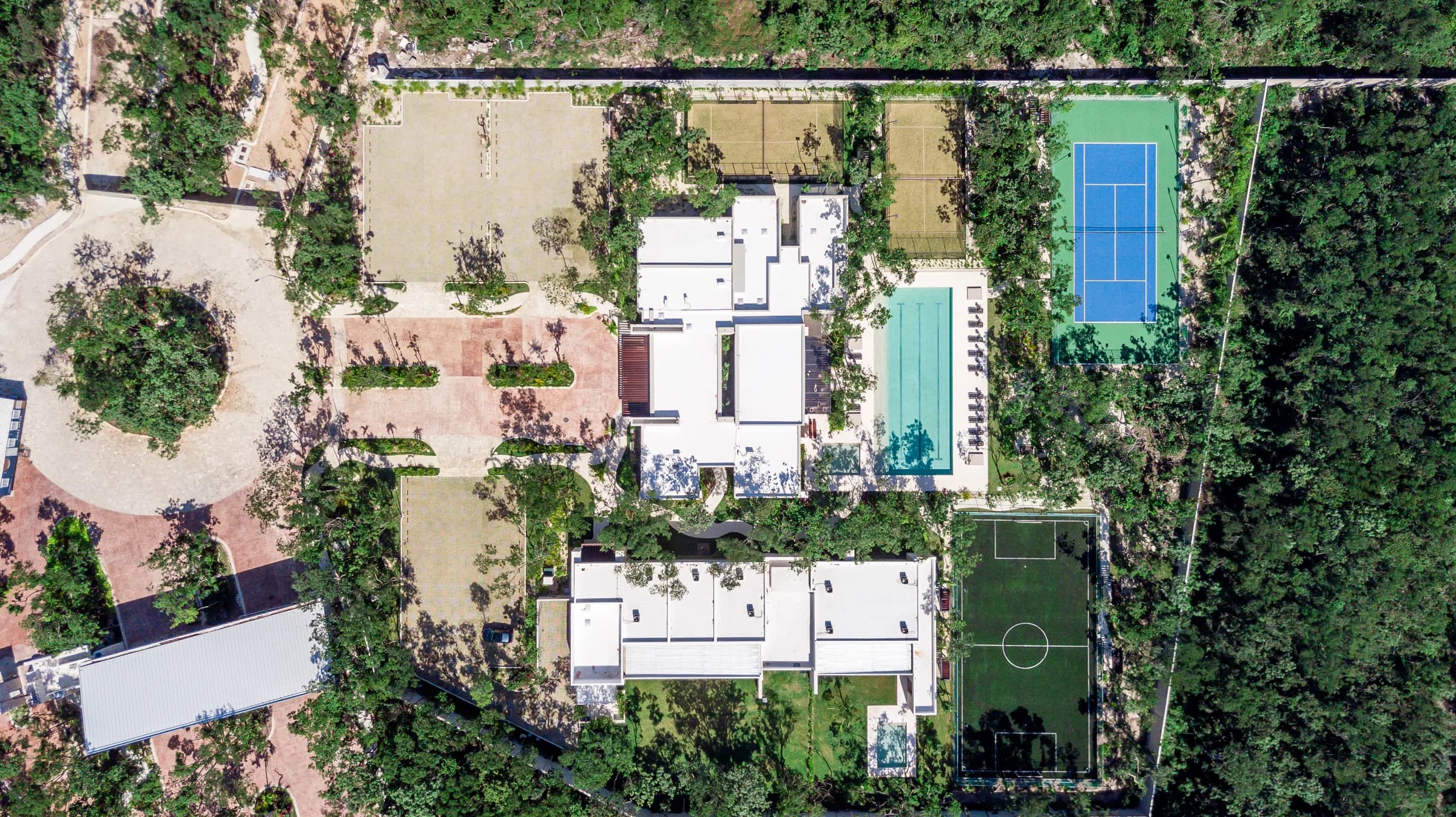 Residential Cub with Amenities - 13