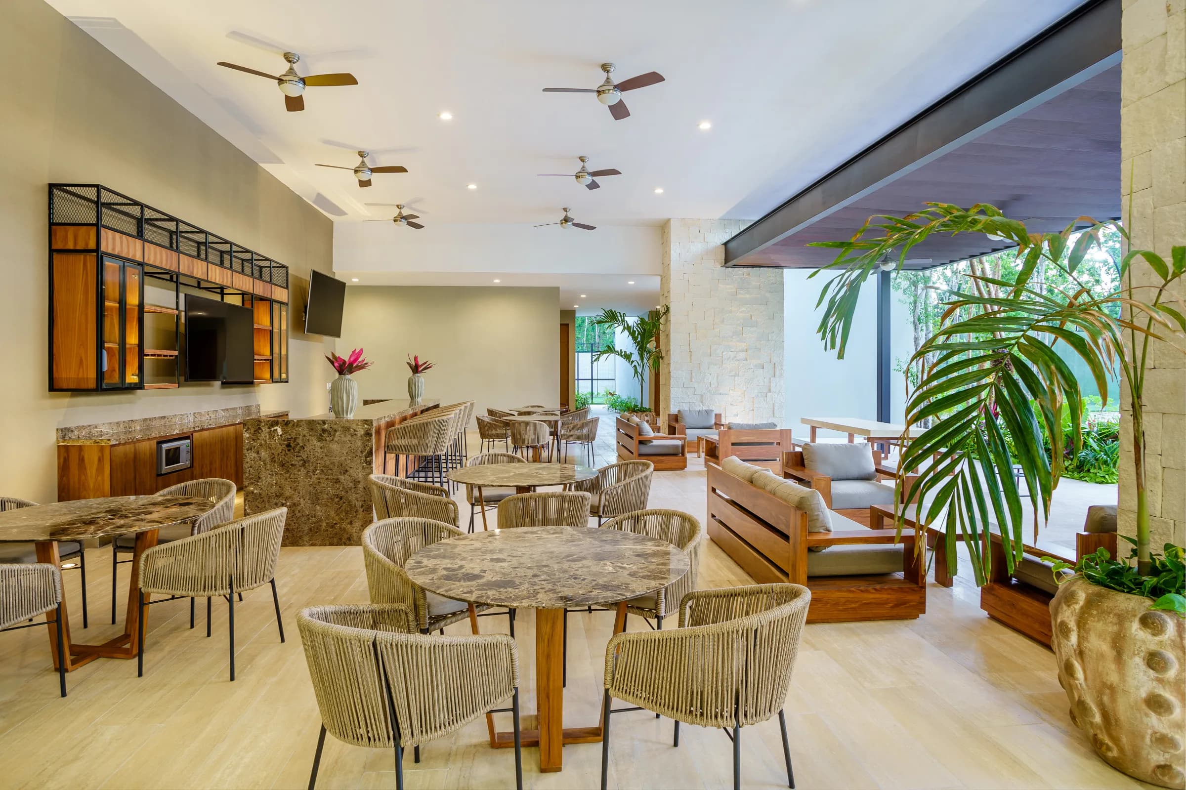 Residential Cub with Amenities - 17