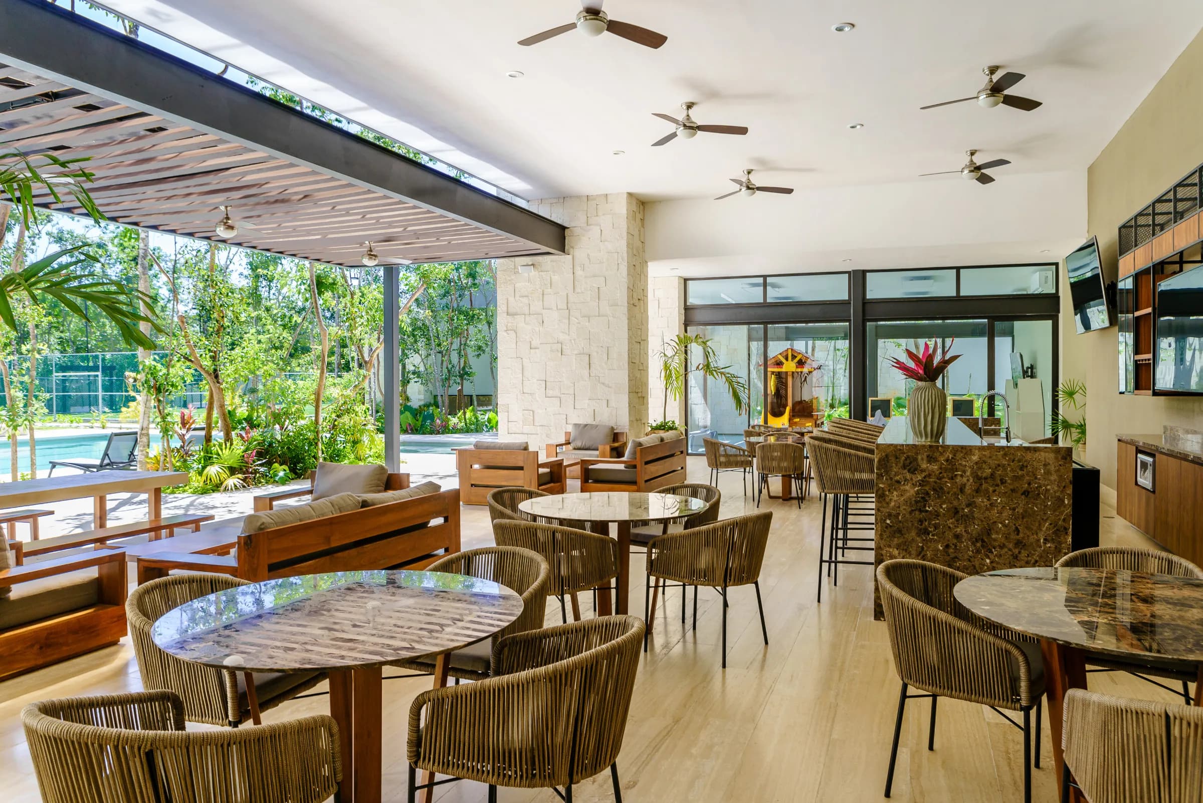 Residential Cub with Amenities - 10