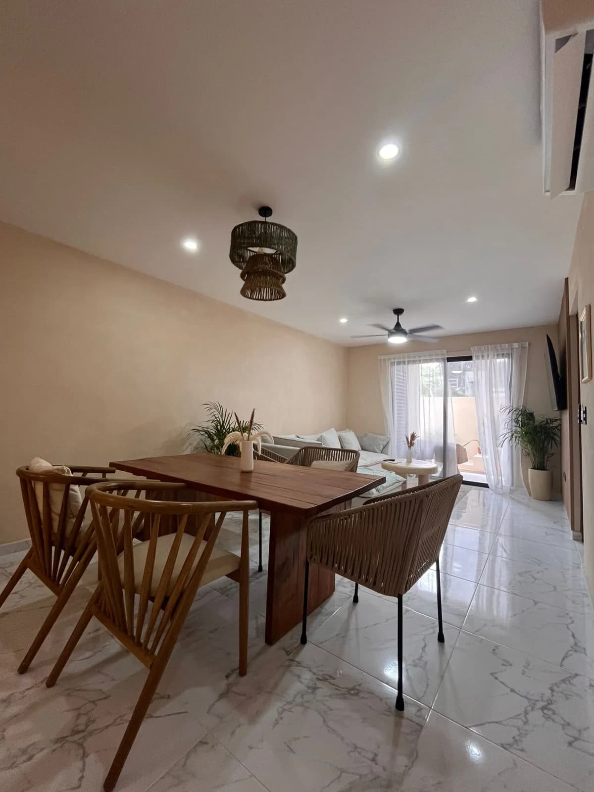 Vida residencial contemporánea en el corazón de la ciudad - 2