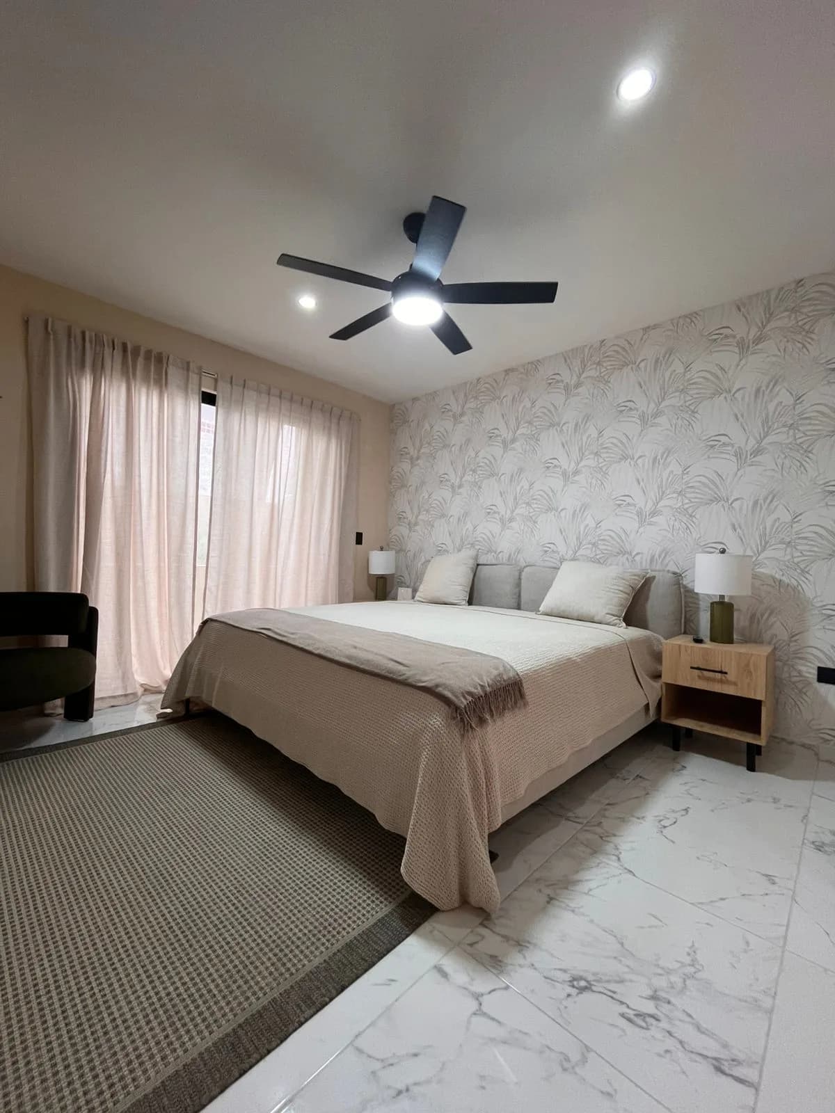 Vida residencial contemporánea en el corazón de la ciudad - 17