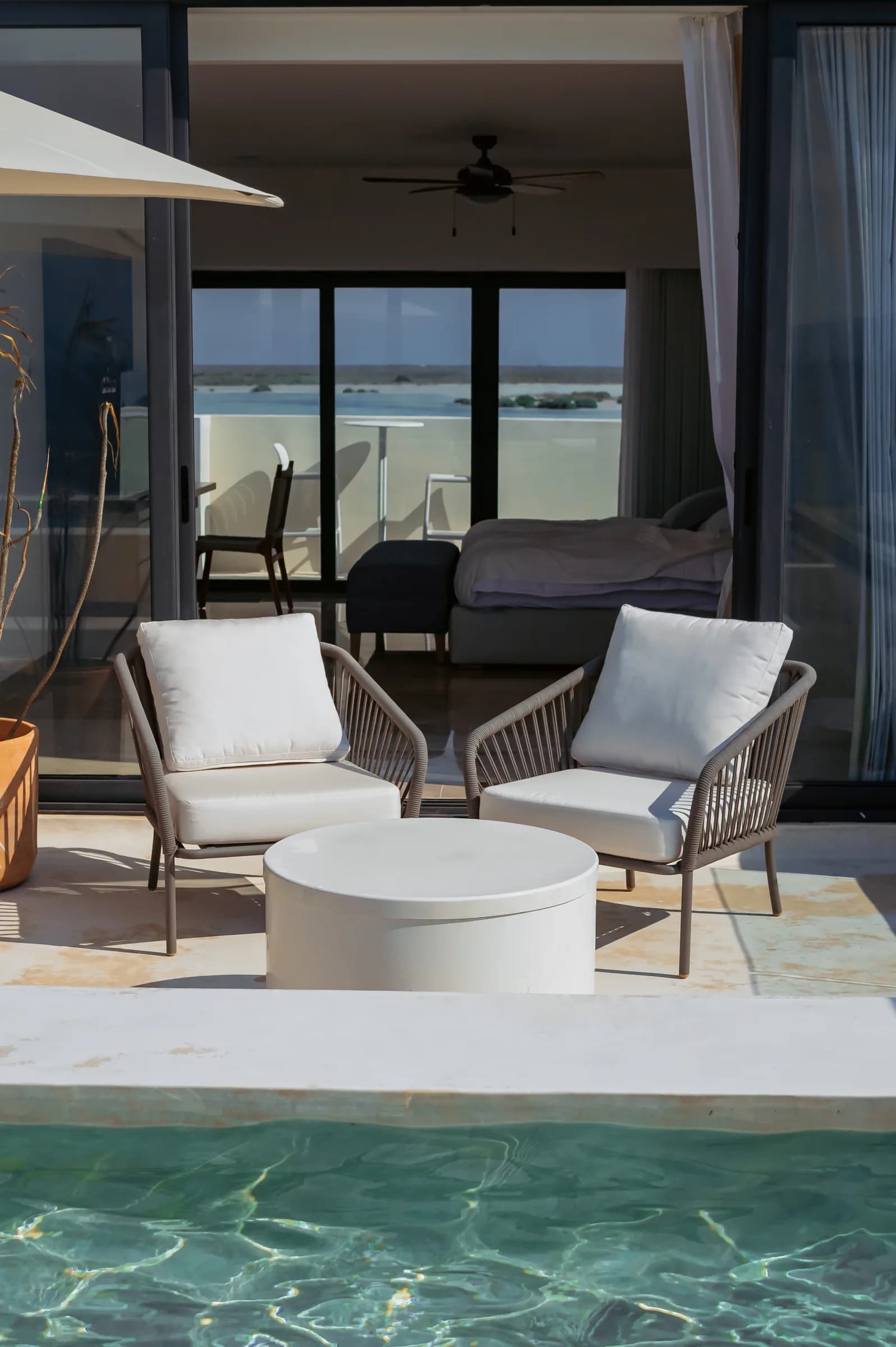 Departamento con Alberca Privada Frente al Mar - 14