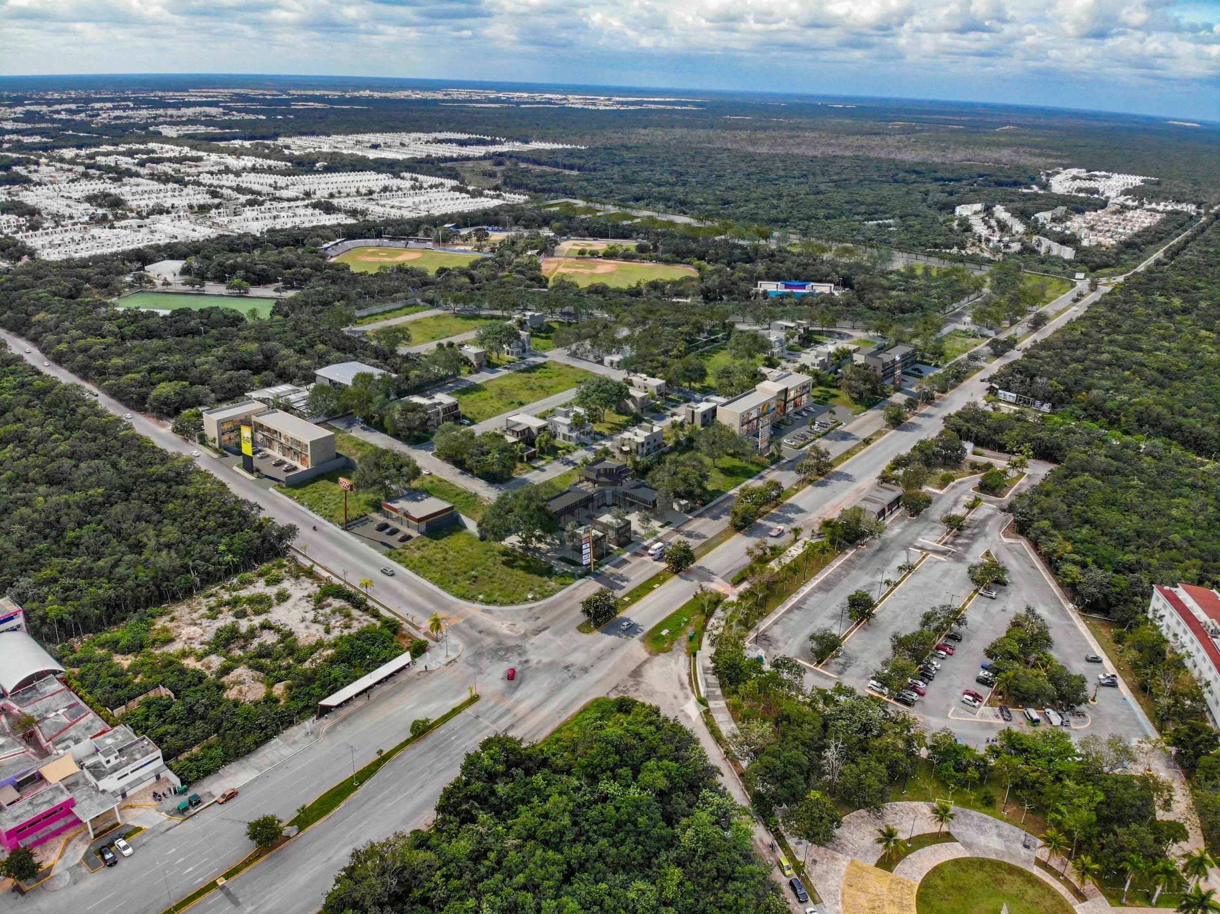 Lote Residencial en comunidad privada thumb 2