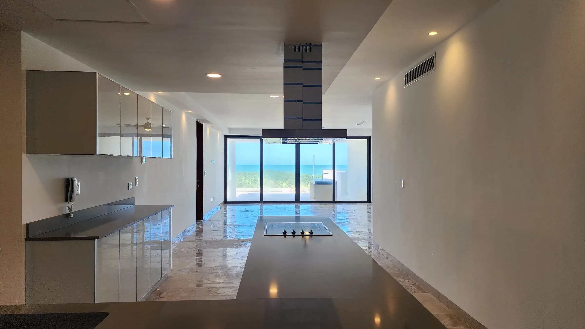 Hermoso departamento frente al mar - 1