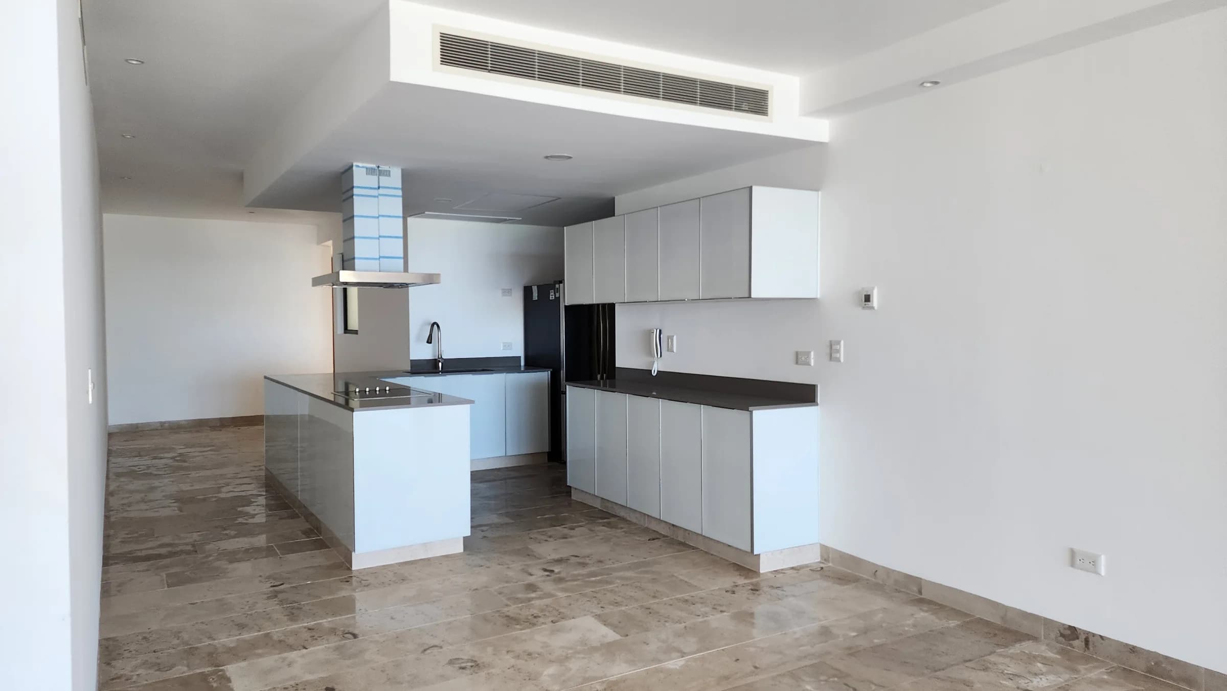 Hermoso departamento frente al mar - 16