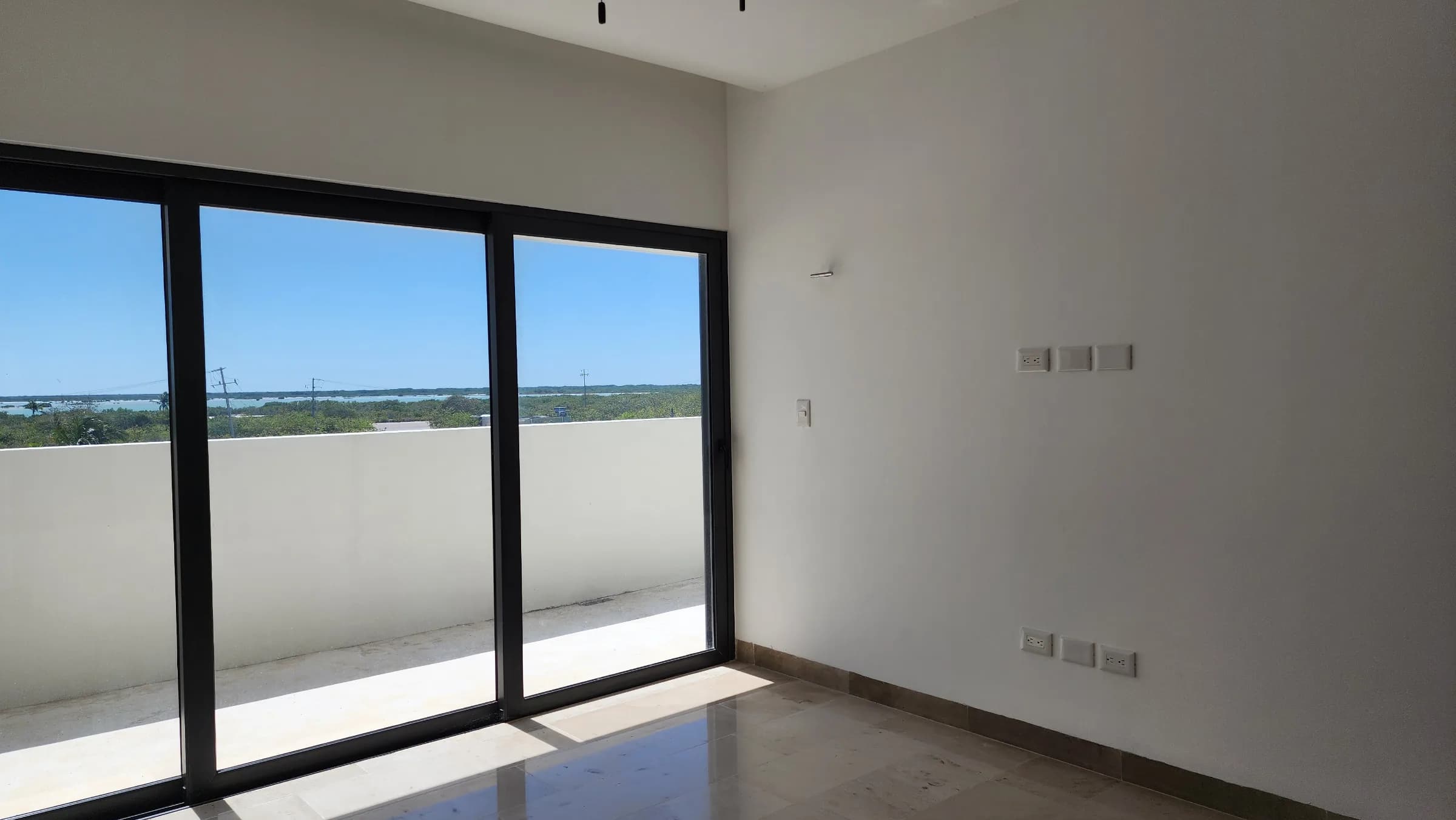Departamento con alberca privada con vista frente al mar - 16