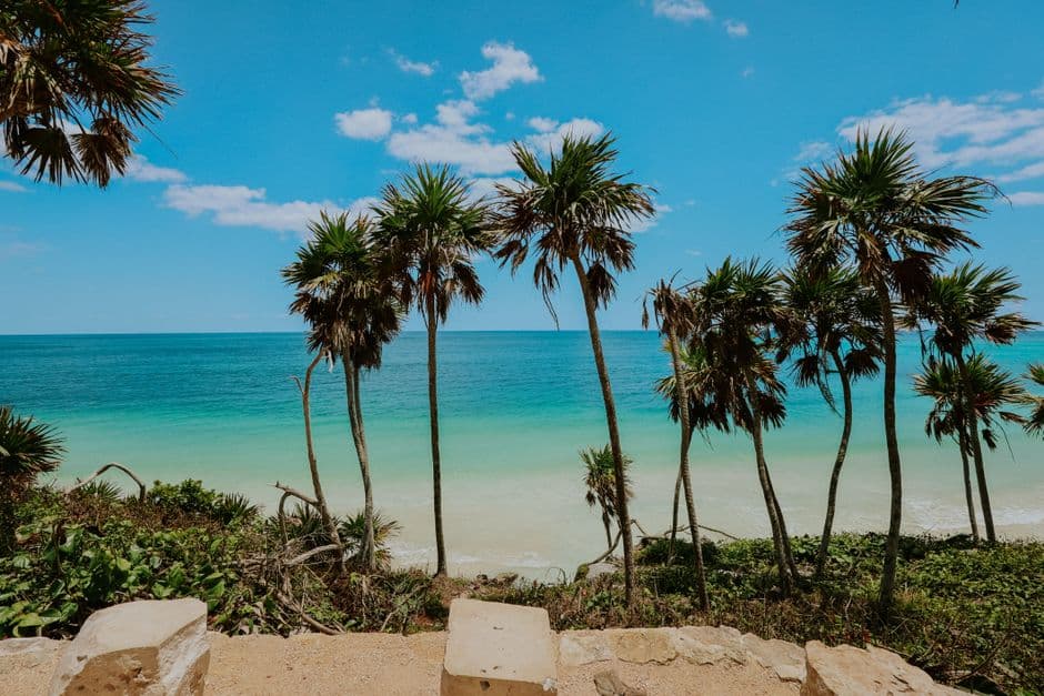 Invertir en Tulum 2026: precios, zonas y retorno turístico