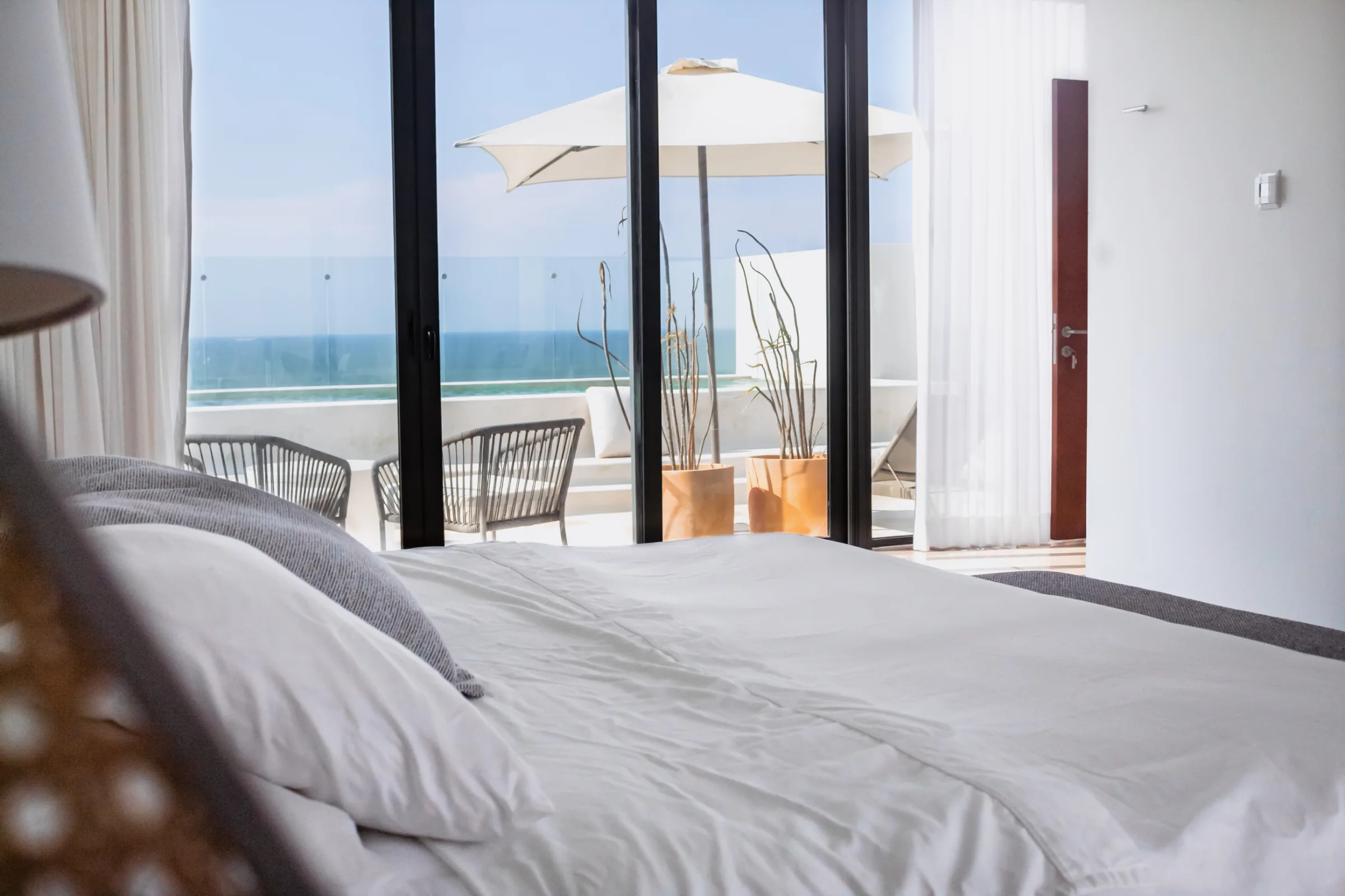 Beachfront Apartment with Private Pool - 7