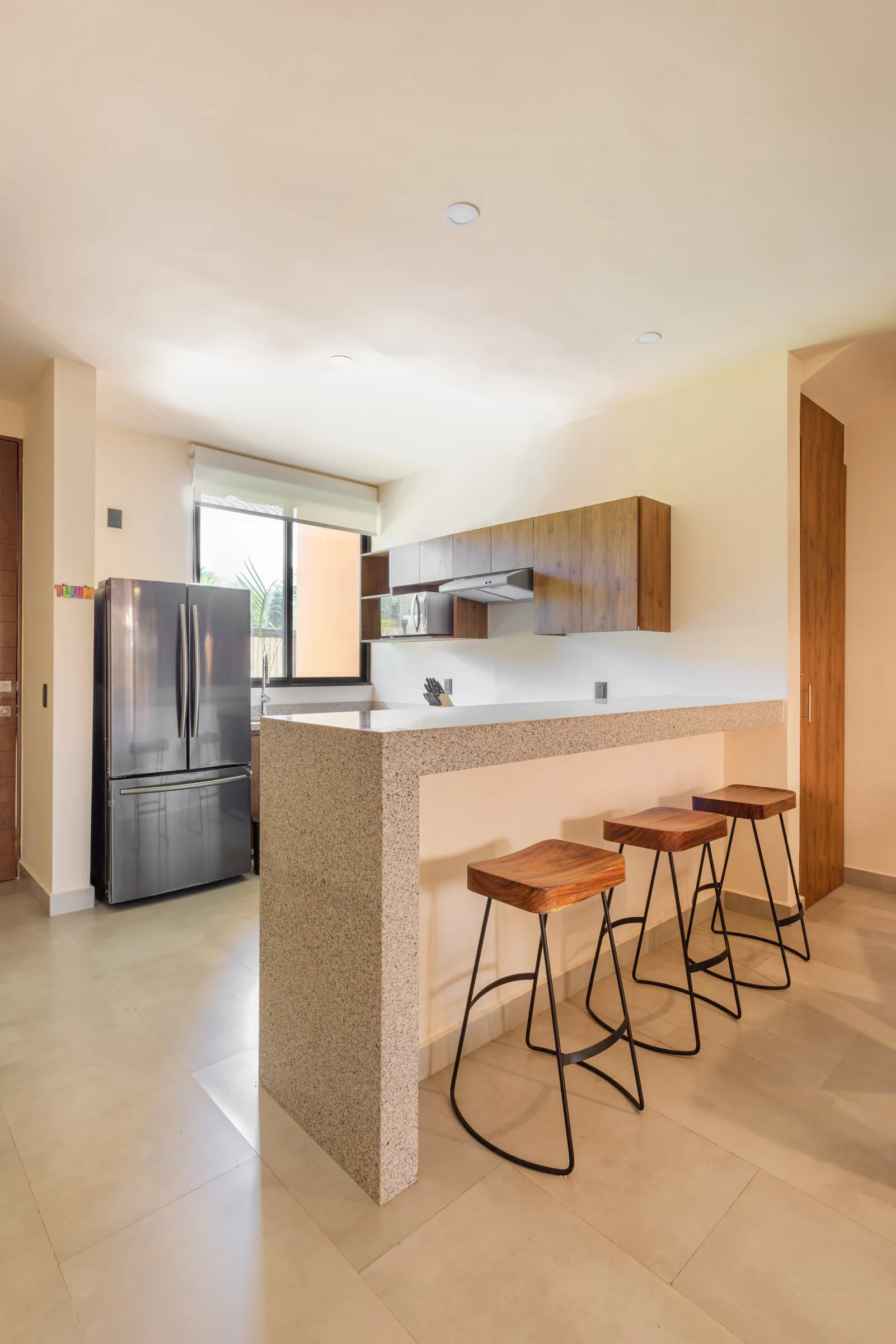 Apartment with Patio · 2 Bedrooms - 9